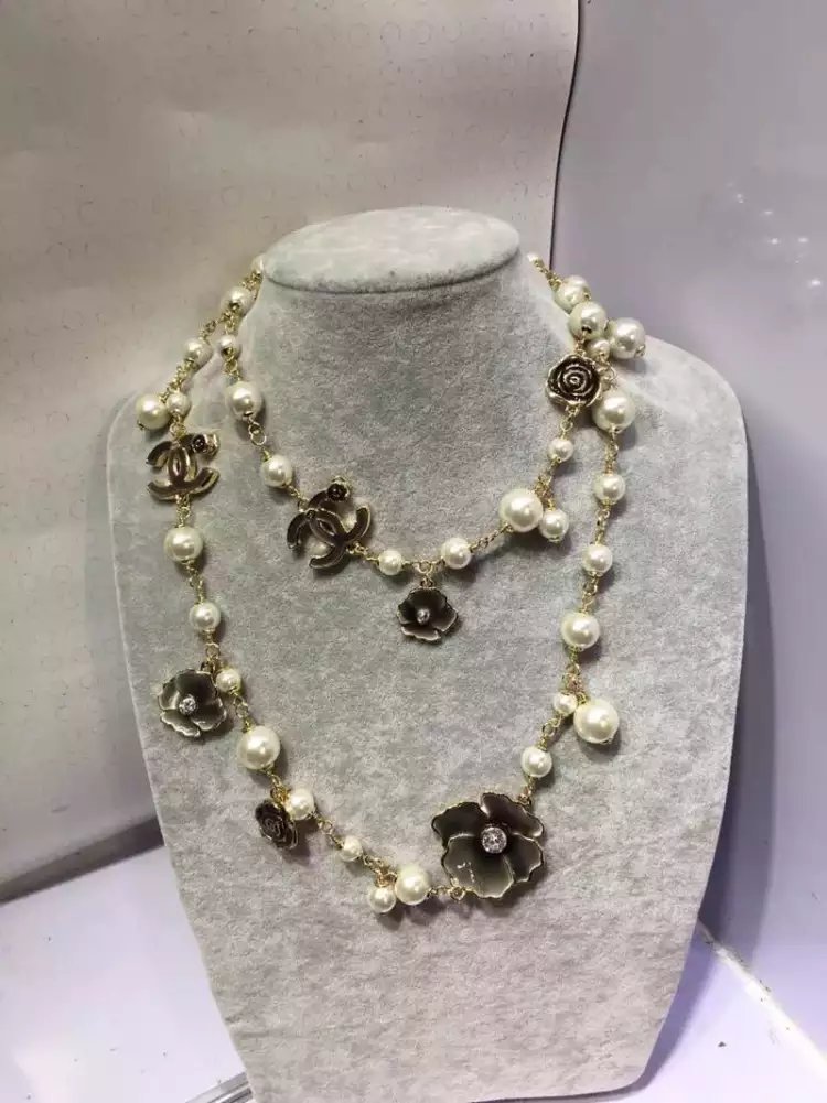 Collana con Maglie Chanel Modello 24